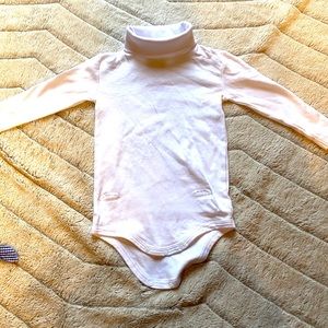 The Beaufort Bonnet Company white turtle neck